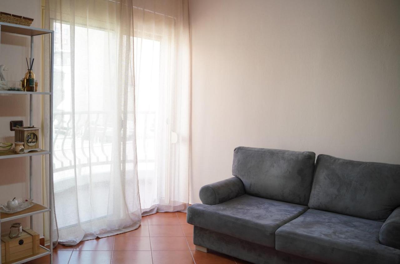 Stylish Apartment Near Tirana Center Exteriör bild
